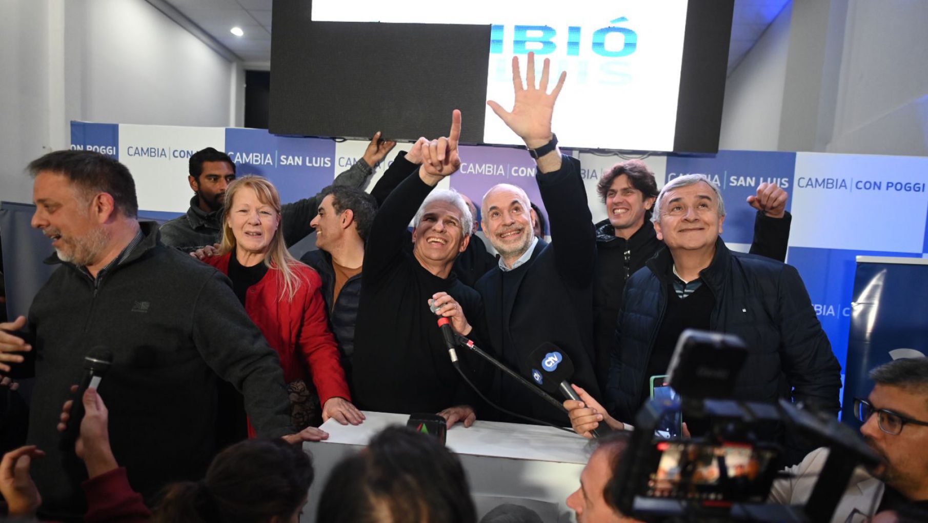 Juntos por el Cambio sorprendió en San Luis y se afianzó en Mendoza